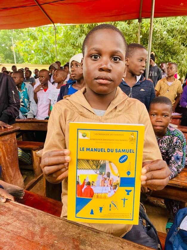 Le Manuel Samuel : Le guide de référence pour chaque servant de messe
